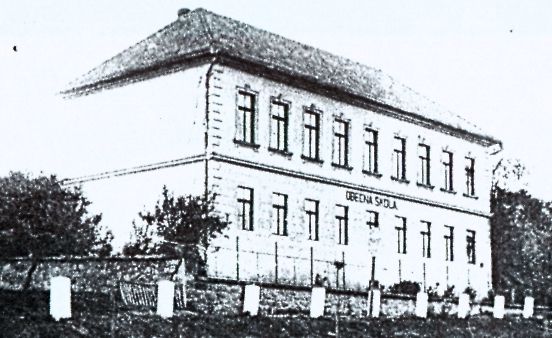 Historické foto školy